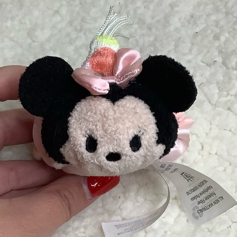 Disney Tsum Tsum Birthday Minnie Mouse Tiny Plush Stuffed Toy